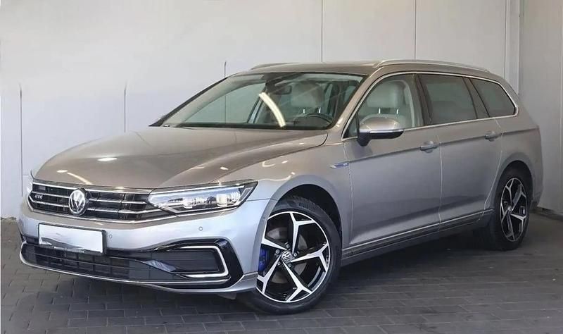 Argent Utilisé 2020 VW Passat GTE Break | 26 389 € (Prix juste) - Image 1/4