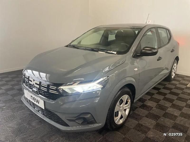 Gris Occasion 2023 Dacia Sandero Essentiel | 13 990 € (Prix juste) - Image 1/4