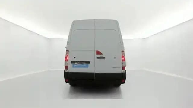 Occasion Renault Master 2023 Blanc mineral Berline