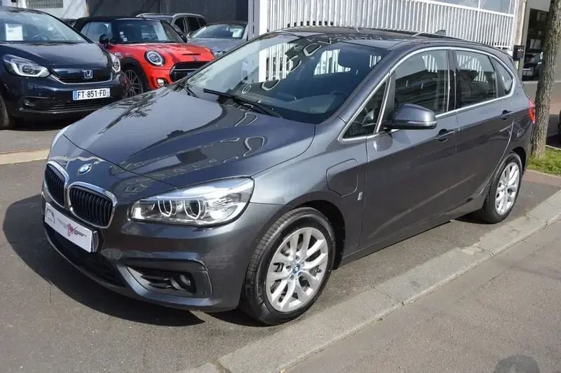Gris Utilisé 2017 BMW 225 Monospace | 15 990 € (Prix assez cher) - Image 1/4