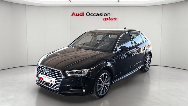 Noir mythic métallisé Utilisé 2020 Audi A3 Sportback e-tron Design Berline | 25 274 € (Super prix) - Image 1/4
