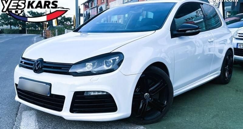 Blanc Utilisé 2010 VW Golf VI R Berline | 18 490 € (Prix juste) - Image 1/4