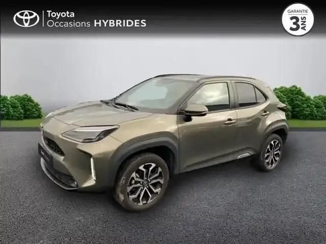Bronze impérial (m) Occasion 2025 Toyota Yaris Cross Design SUV | 25 490 € (Prix juste) - Image 1/4
