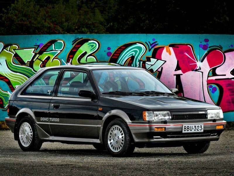 Noir Utilisé 1986 Mazda 323 Berline | 46 900 € - Image 1/4