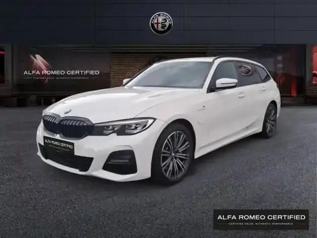 Blanc Utilisé 2021 BMW 330e M Sport Break | 34 480 € (Prix juste) - Image 1/4
