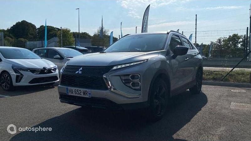 Gris Nouvelle 2024 Mitsubishi Eclipse Cross SUV | 30 299 € - Image 1/4