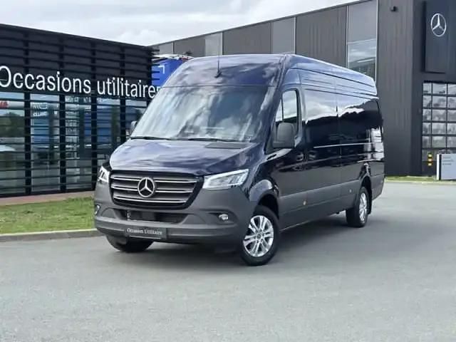 Occasion Mercedes Sprinter 2024 Bleu foncé Van