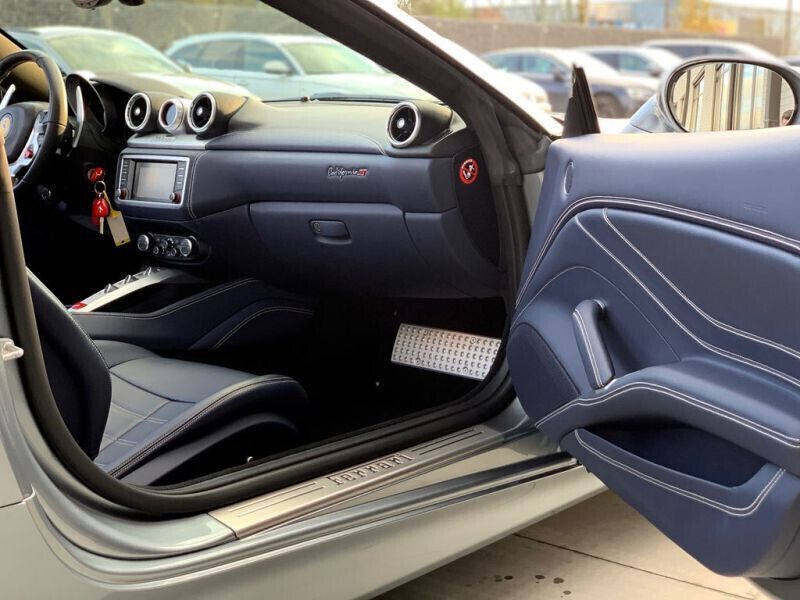 Occasion Ferrari California 560 ch (411 kW) 2014 Gris Cabriolet