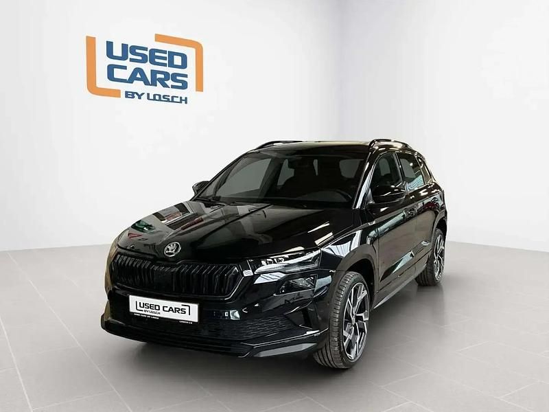 Noir Occasion 2024 Skoda Karoq SportLine SUV | 34 990 € (Prix assez cher) - Image 1/4