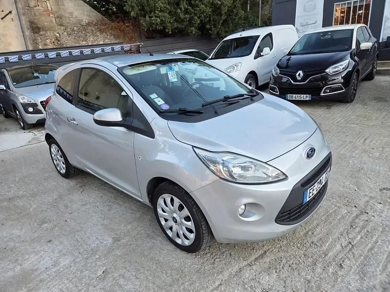 Gris Occasion 2016 Ford Ka Titanium Berline | 5 990 € (Super prix) - Image 1/4
