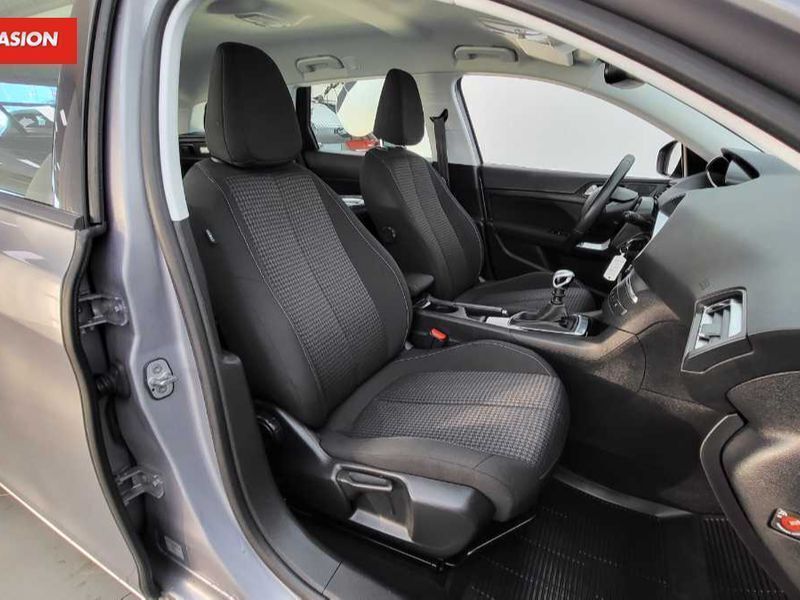 Occasion Peugeot 308 Active 131 ch (96 kW) 2019 Gris Break