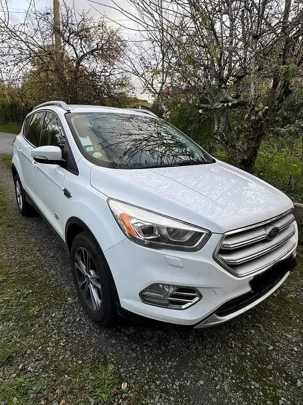 Blanc Occasion 2017 Ford Kuga S SUV | 14 500 € (Prix juste) - Image 1/4