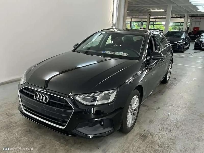 Noir Utilisé 2022 Audi A4 Break | 26 590 € (Bon prix) - Image 1/2