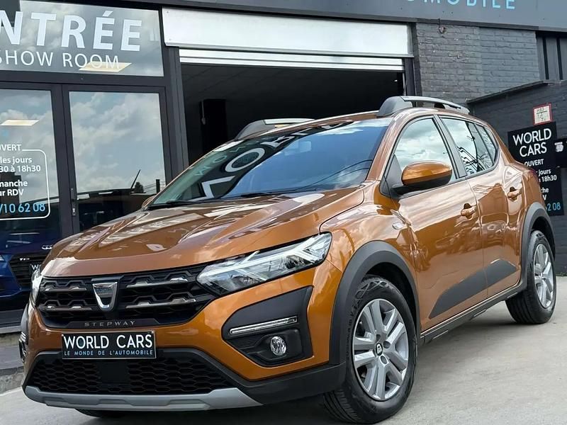 Bronze Utilisé 2022 Dacia Sandero Stepway Citadine | 14 990 € (Prix juste) - Image 1/4