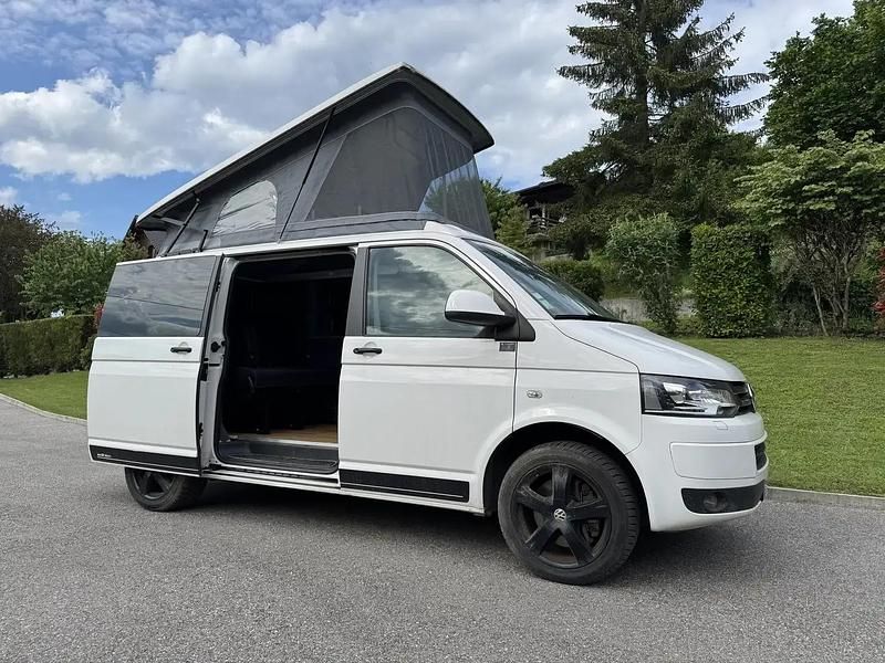 Blanc Utilisé 2014 VW T5 Van | 31 000 € - Image 1/4