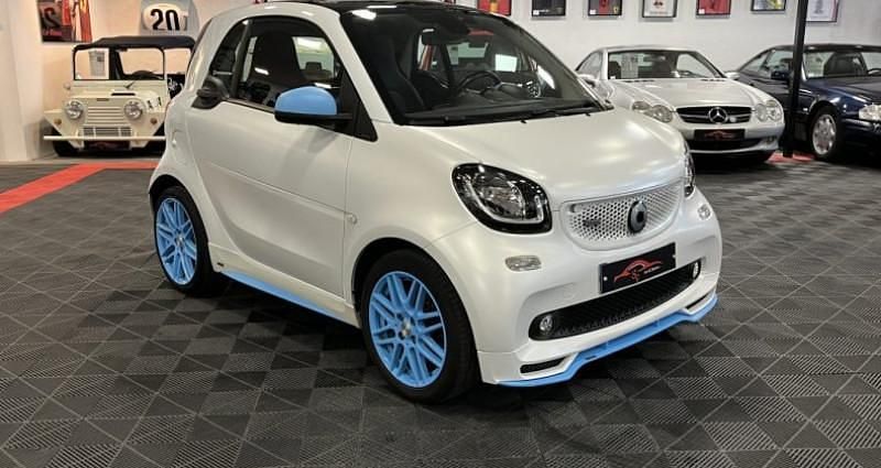 Blanc Utilisé 2017 Smart ForTwo Coupé Brabus Coupé | 32 500 € - Image 1/4