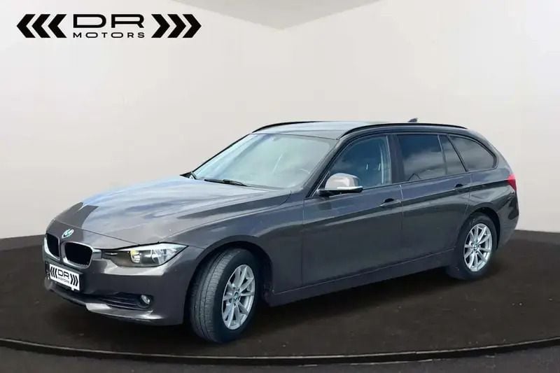 Brun Utilisé 2015 BMW 318 Sport Line Break | 11 995 € (Prix assez cher) - Image 1/4