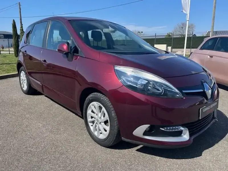 Rouge Utilisé 2014 Renault Scénic III Dynamique Monospace | 9 990 € (Prix juste) - Image 1/4