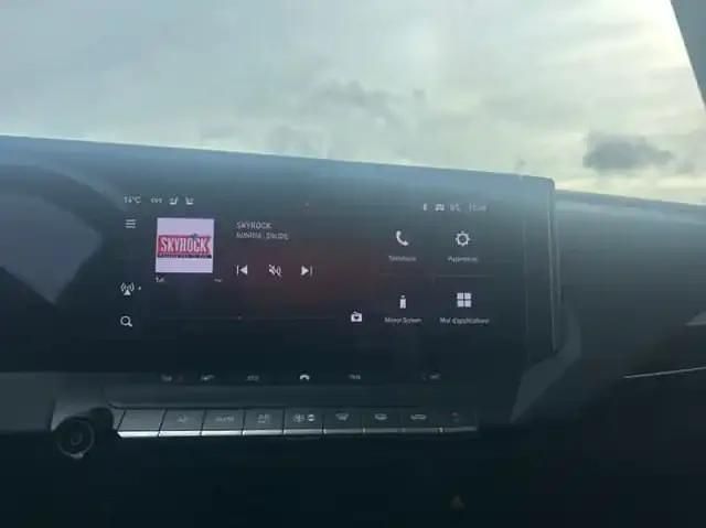 Occasion Opel Astra 2023 Jaune métallisé Berline