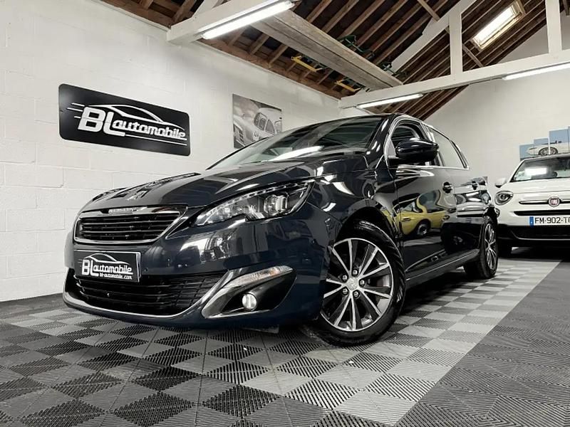 Gris Utilisé 2014 Peugeot 308 Allure Berline | 9 480 € (Prix cher) - Image 1/4