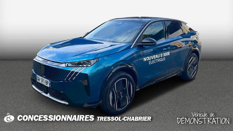 Bleue Utilisé 2024 Peugeot e-3008 GT SUV | 43 490 € - Image 1/3