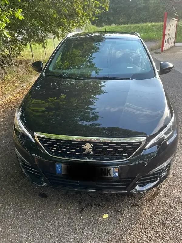 Utilisé 2018 Peugeot 308 GT-line Break | 10 900 € (Prix assez cher) - Image 1/4