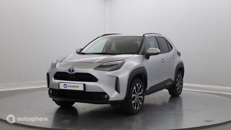 Gris Utilisé 2022 Toyota Yaris Cross Design SUV | 23 499 € (Prix juste) - Image 1/4