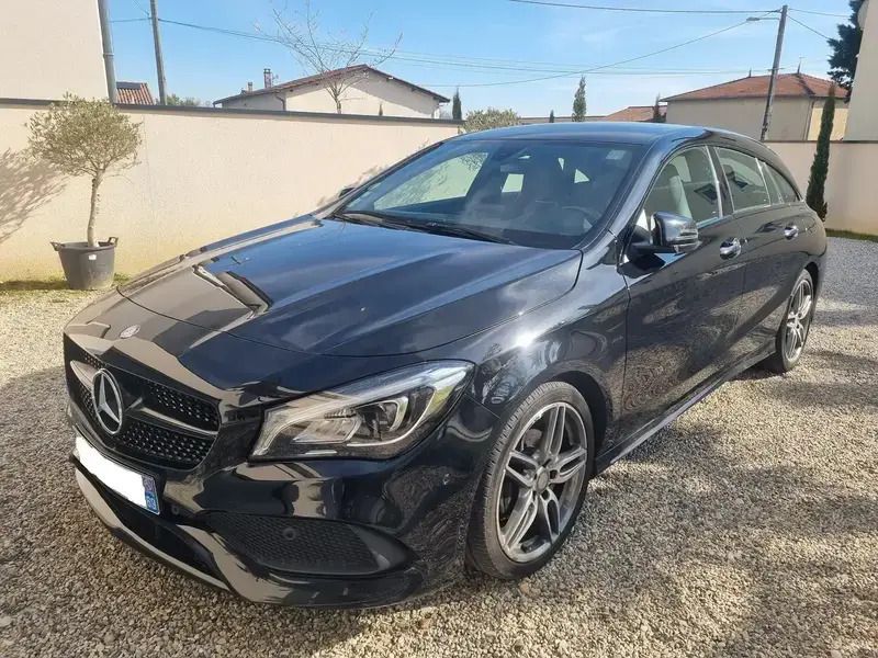 Noir Utilisé 2016 Mercedes CLA200 Edition Break | 11 000 € (Prix cher) - Image 1/4