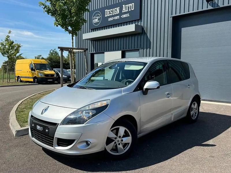 Gris Utilisé 2009 Renault Scénic III Dynamique Monospace | 4 990 € (Prix assez cher) - Image 1/4