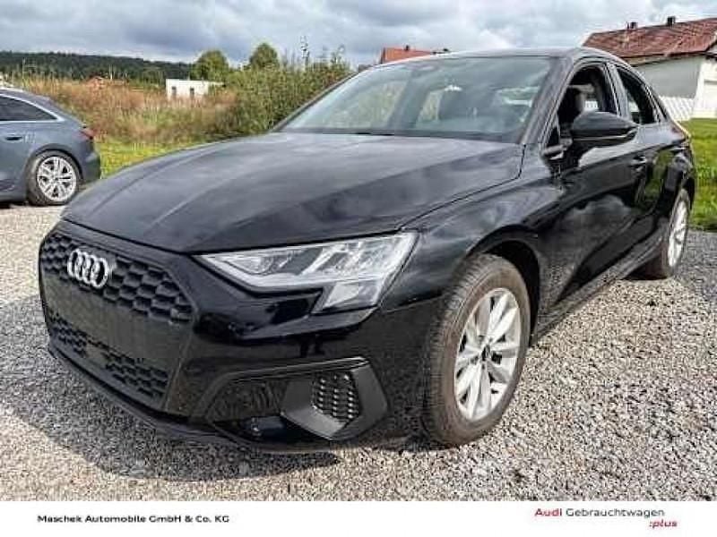 Utilisé 2023 Audi A3 Berline | 23 440 € (Super prix) - Image 1/4