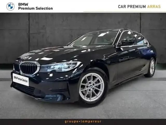 Noir Utilisé 2019 BMW 318 Sport Line Berline | 24 990 € (Bon prix) - Image 1/4