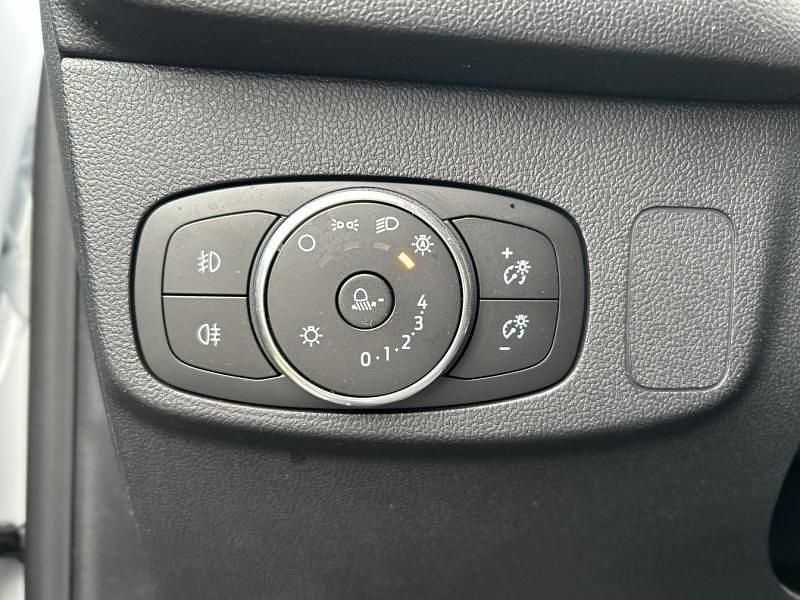 Occasion Ford Focus Titanium X 125 ch (91 kW) 2020 Blanc glacier Berline