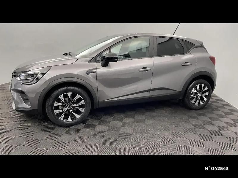 Occasion Renault Captur Evolution 140 ch (102 kW) 2024 Gris SUV