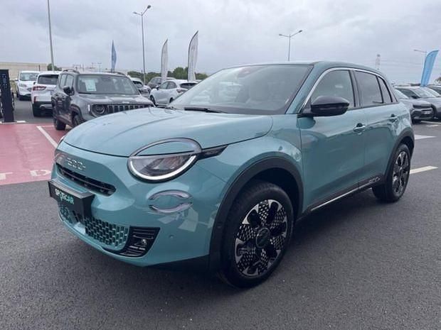 Vert Utilisé 2025 Fiat 600 La Prima | 28 999 € (Prix assez cher) - Image 1/4