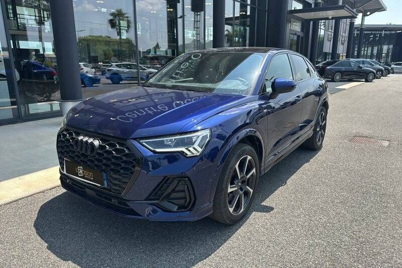 Bleu Utilisé 2024 Audi Q3 Sportback S-Line SUV | 46 710 € (Prix assez cher) - Image 1/3