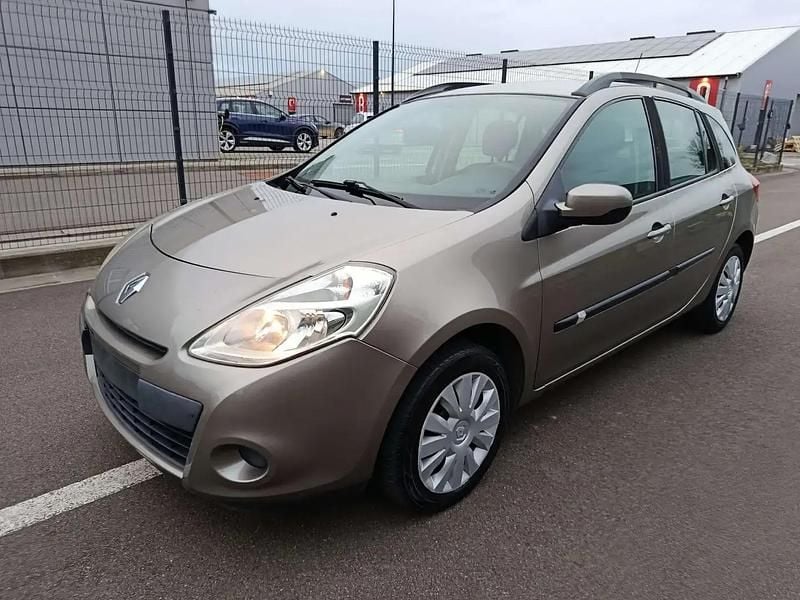 Beige Occasion 2010 Renault Clio GrandTour Authentique Break | 3 400 € - Image 1/4