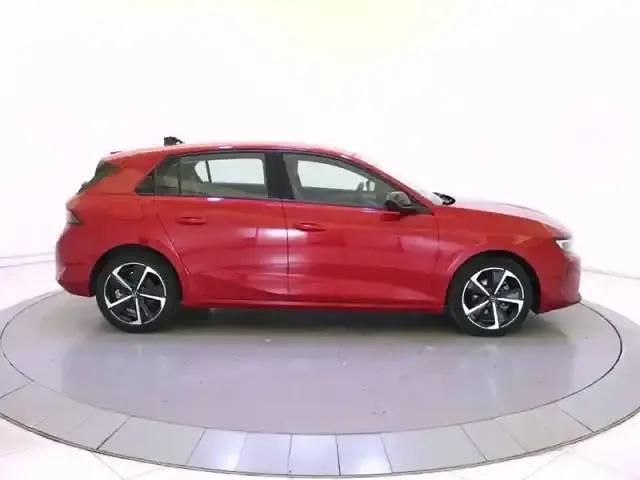 Occasion Opel Astra 110 ch (80 kW) 2024 Rouge Berline