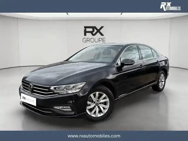 Noir intense metalli Utilisé 2021 VW Passat Berline | 21 900 € (Super prix) - Image 1/4