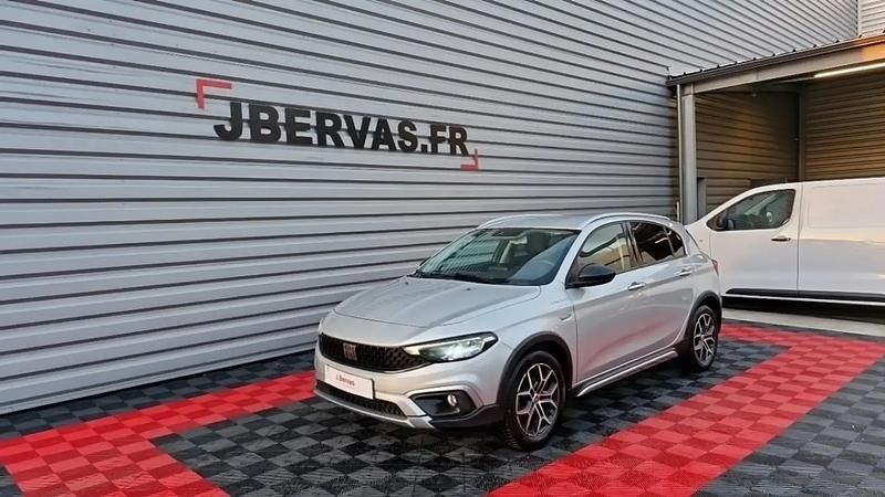 Utilisé 2022 Fiat Tipo Cross Berline | 14 990 € (Prix juste) - Image 1/4