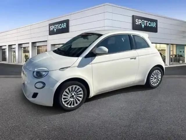 Blanc Utilisé 2023 Fiat 500e Action Citadine | 13 990 € (Prix juste) - Image 1/4