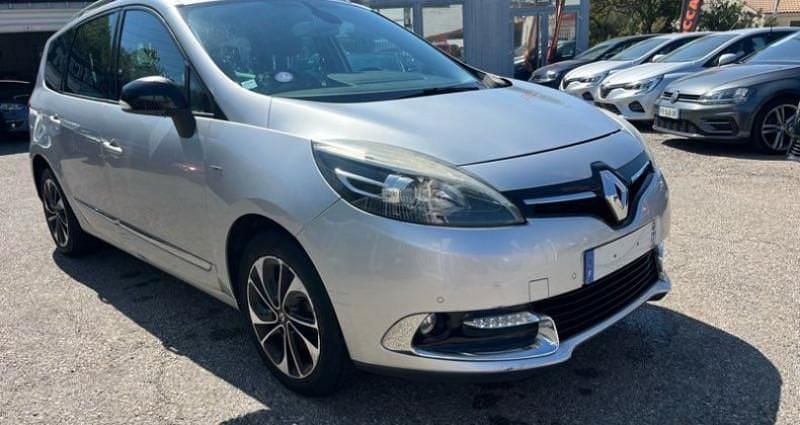Utilisé 2015 Renault Grand Scénic III Bose Edition Monospace | 7 490 € (Prix juste) - Image 1/4