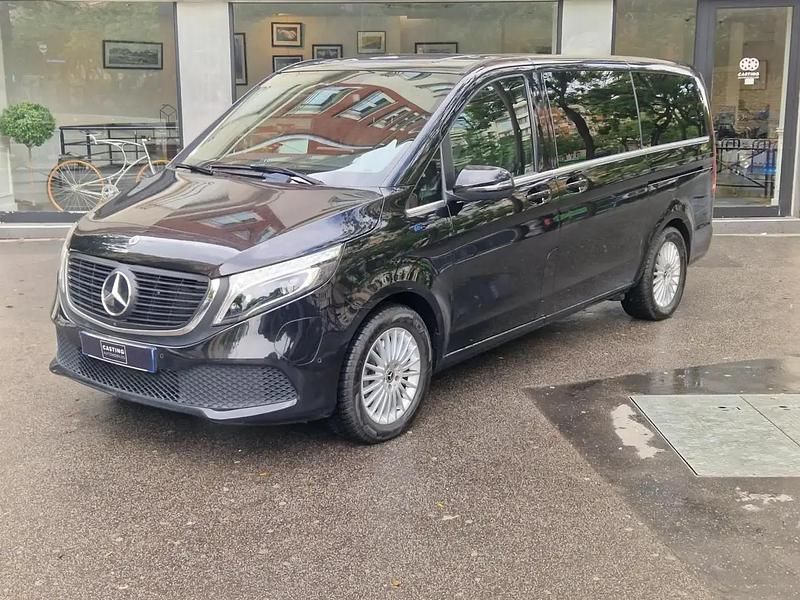 Noir Occasion 2020 Mercedes EQV300 Avantgarde Monospace | 49 900 € (Prix assez cher) - Image 1/4