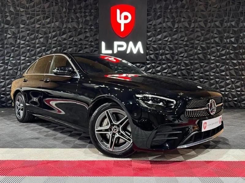 Noir Utilisé 2021 Mercedes V300 Avantgarde Monospace | 36 990 € - Image 1/4