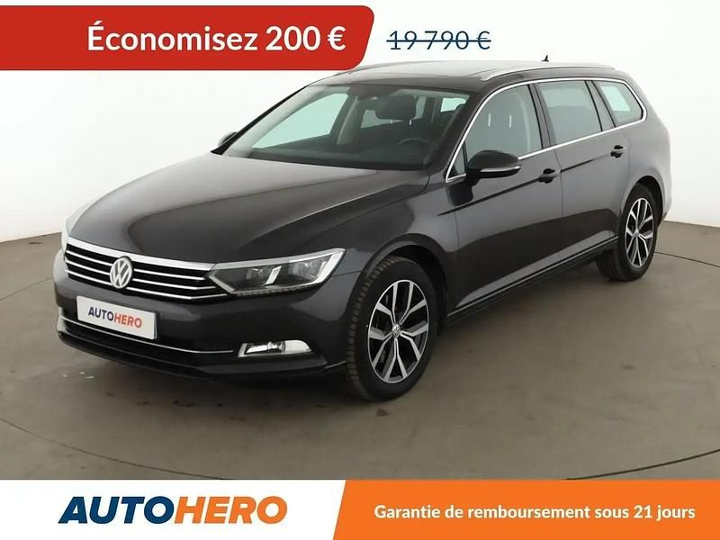 Noir Utilisé 2018 VW Passat Break | 19 590 € (Prix assez cher) - Image 1/2