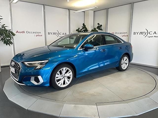 Bleu atoll métallisé Utilisé 2021 Audi A3 Design Berline | 25 431 € (Bon prix) - Image 1/4