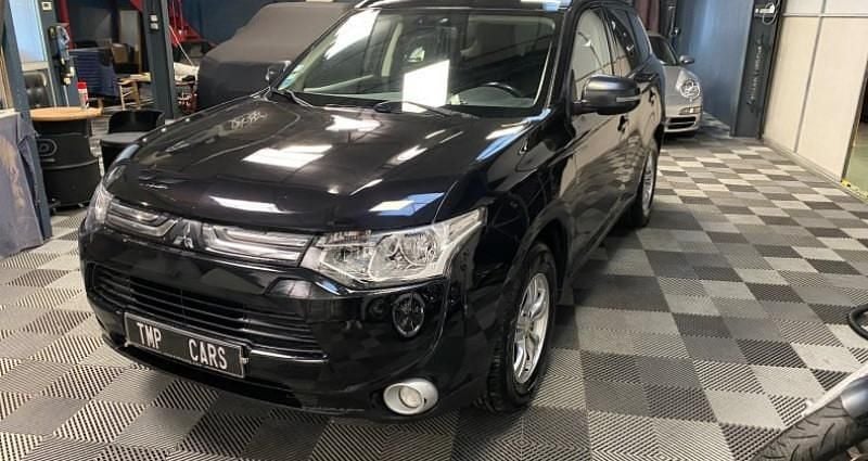Noir Occasion 2012 Mitsubishi Outlander Invite SUV | 11 990 € - Image 1/4