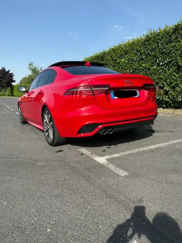 Utilisé 2019 Jaguar XE R-Sport Berline | 23 000 € (Prix juste) - Image 1/4