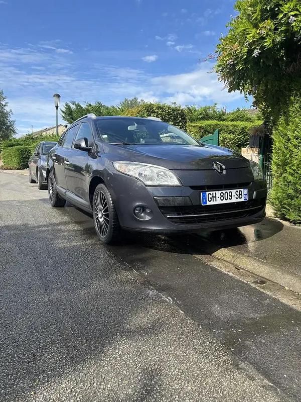 Utilisé 2009 Renault Mégane III Break | 6 400 € (Prix cher) - Image 1/4