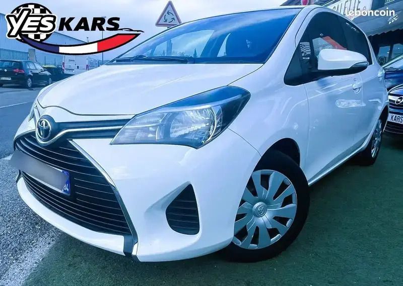 Blanc Utilisé 2017 Toyota Yaris Active Citadine | 8 490 € - Image 1/4
