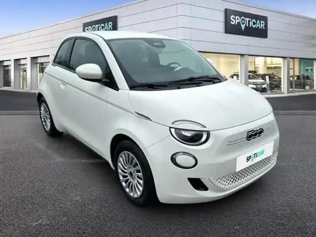 Nouvelle Fiat 500e 2025 Ice white pastel Berline
